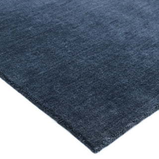 Zayn Hand Loomed Contemporary Solid Area Rug