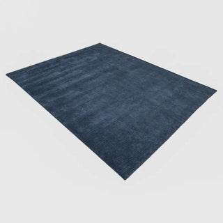Zayn Hand Loomed Contemporary Solid Area Rug