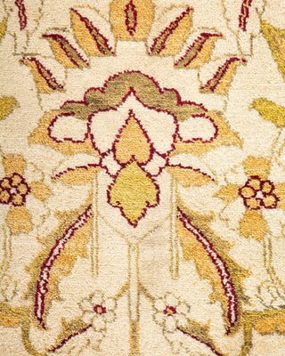 Traditional Mogul Ivory Wool Area Rug 6' 2" x 9' 4" - Solo Rugs