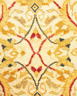 Traditional Mogul Ivory Wool Area Rug 6' 0" x 9' 2" - Solo Rugs