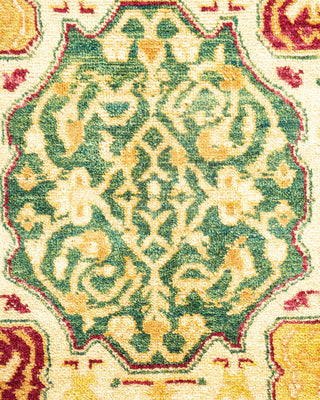 Traditional Mogul Ivory Wool Area Rug 6' 1" x 9' 1" - Solo Rugs