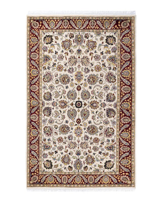 Traditional Mogul Ivory Wool Area Rug 4' 1" x 6' 6" - Solo Rugs