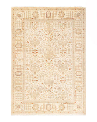 Traditional Mogul Ivory Wool Area Rug 4' 8" x 6' 7" - Solo Rugs