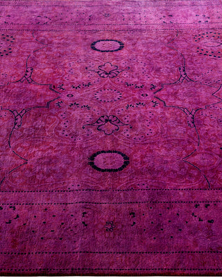 Contemporary Fine Vibrance Pink Wool Area Rug - 4' 1" x 6' 4"