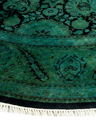 Contemporary Fine Vibrance Black Wool Area Rug - 7' 1" x 7' 1"