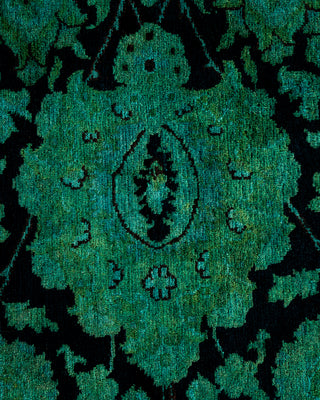 Contemporary Fine Vibrance Black Wool Area Rug - 7' 1" x 7' 1"