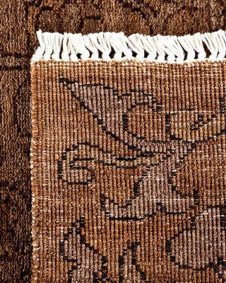 Contemporary Fine Vibrance Brown Wool Area Rug - 5' 9" x 8' 7"