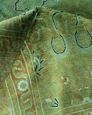 Contemporary Fine Vibrance Green Wool Area Rug - 9' 1" x 12' 4"