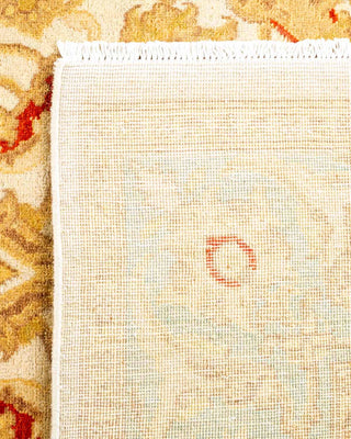 Traditional Hand Knotted Ivory Area Rug 4' 2" x 6' 3"