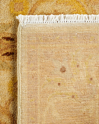 Traditional Hand Knotted Ivory Area Rug 4' 2" x 6' 3"