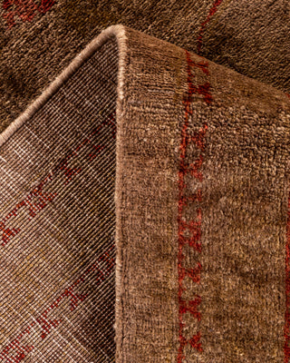 Contemporary Fine Vibrance Brown Wool Area Rug - 8' 4" x 10' 5"