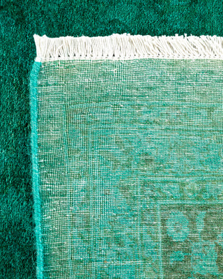 Contemporary Fine Vibrance Green Wool Area Rug - 8' 4" x 10' 6"