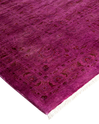Contemporary Fine Vibrance Pink Wool Area Rug - 8' 2" x 8' 5"