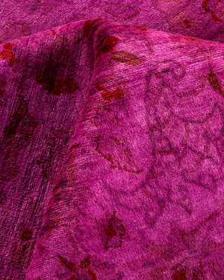 Contemporary Fine Vibrance Pink Wool Area Rug - 8' 2" x 8' 5"