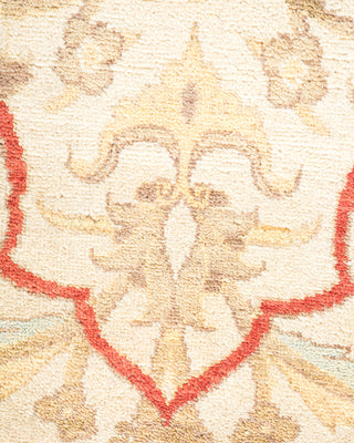 Traditional Hand Knotted Ivory Area Rug 6' 0" x 8' 9"
