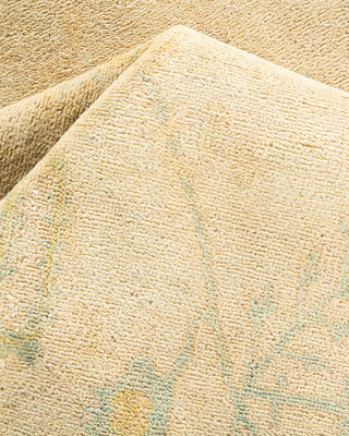 Traditional Hand Knotted Ivory Area Rug 6' 3" x 9' 9"