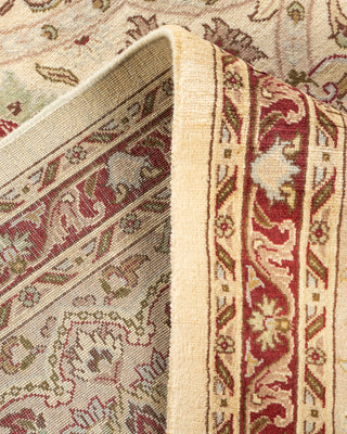 Traditional Hand Knotted Ivory Area Rug 8' 1" x 10' 1"