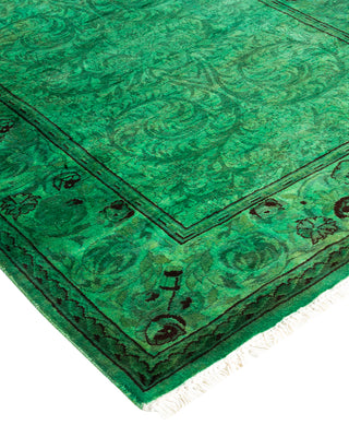Contemporary Fine Vibrance Green Wool Runner - 2' 7" x 18' 1"