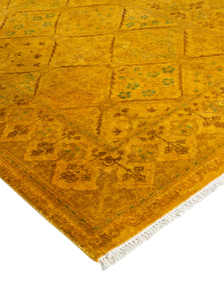 Contemporary Fine Vibrance Yellow Wool Area Rug - 3' 1" x 5' 4"