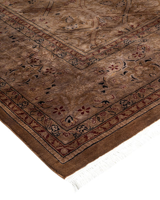 Contemporary Fine Vibrance Green Wool Area Rug - 8' 0" x 10' 1"