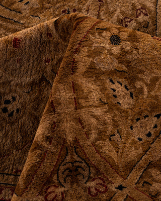 Contemporary Fine Vibrance Brown Wool Area Rug - 8' 2" x 10' 2"