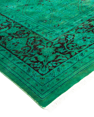 Contemporary Fine Vibrance Green Wool Area Rug - 7' 11" x 9' 11"
