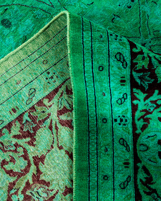 Contemporary Fine Vibrance Green Wool Area Rug - 7' 11" x 9' 11"