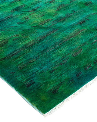 Contemporary Fine Vibrance Green Wool Area Rug - 8' 10" x 11' 7"