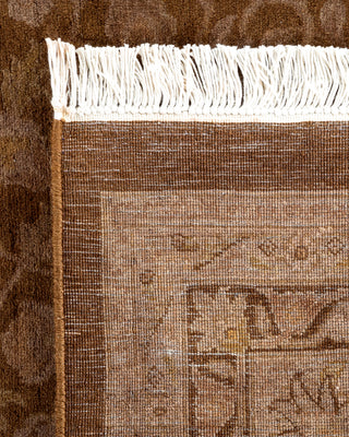 Contemporary Fine Vibrance Green Wool Area Rug - 8' 2" x 10' 1"