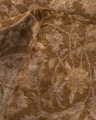 Contemporary Fine Vibrance Green Wool Area Rug - 8' 2" x 10' 1"