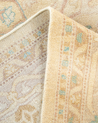 Traditional Hand Knotted Ivory Area Rug 8' 1" x 10' 1"