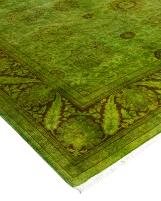 Contemporary Fine Vibrance Green Wool Area Rug - 4' 1" x 6' 2"