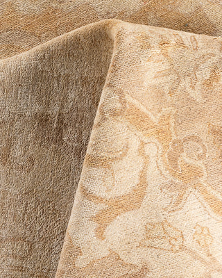 Traditional Hand-Knotted Ivory Area Rug 7' 10" x 10' 0"