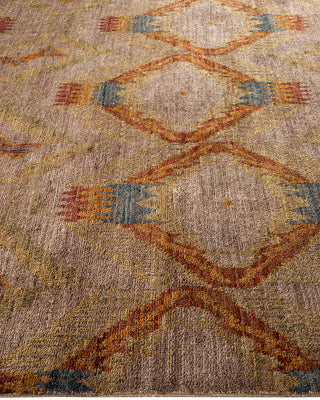 Contemporary Fine Vibrance Brown Wool Area Rug - 6' 2" x 9' 6"