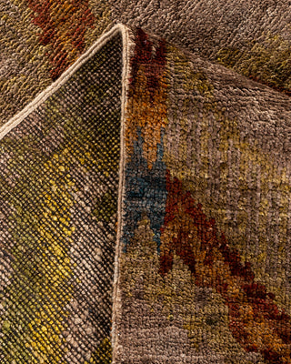 Contemporary Fine Vibrance Brown Wool Area Rug - 6' 2" x 9' 6"