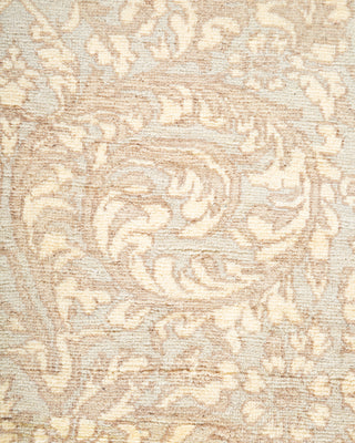 Traditional Hand Knotted Ivory Area Rug  6' 1" x 9' 1"