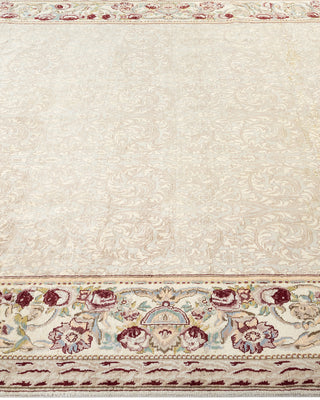 Traditional Hand Knotted Ivory Area Rug  6' 1" x 9' 1"