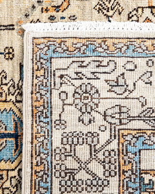 Traditional Hand-Knotted Serapi Beige Area Rug 4' 1" x 5' 10"