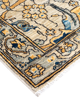 Traditional Hand-Knotted Serapi Beige Area Rug 4' 4" x 5' 8"