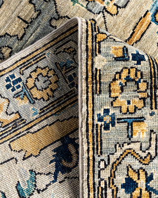 Traditional Hand-Knotted Serapi Beige Area Rug 4' 4" x 5' 8"
