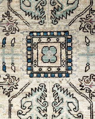 Serapi, One-of-a-Kind Hand-Knotted Area Rug  - Beige, 4' 3" x 5' 11"