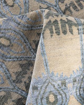 Traditional Ikat Hand Knotted Floral Silk & Wool Blend Ivory Area Rug 8' 1" x 10' 5"