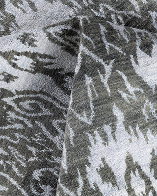 Traditional Ikat Hand Knotted Floral Silk & Wool Blend Gray Area Rug 9' 1" x 12' 4"