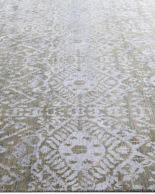 Traditional Ikat Hand Knotted Abstract Silk & Wool Blend Ivory Area Rug 8' 0" x 10' 0"