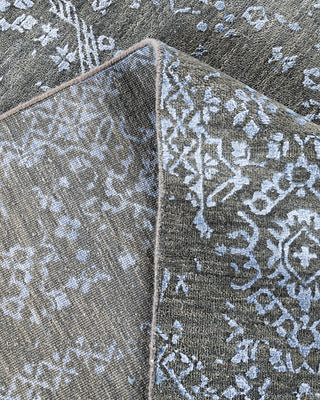 Traditional Ikat Hand Knotted Abstract Silk & Wool Blend Gray Area Rug 8' 1" x 10' 1"