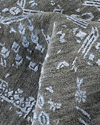 Traditional Ikat Hand Knotted Abstract Silk & Wool Blend Gray Area Rug 8' 1" x 10' 1"
