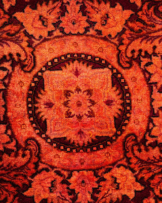 Contemporary Fine Vibrance Red Wool Area Rug 6' 2" x 9' 2" - Solo Rugs