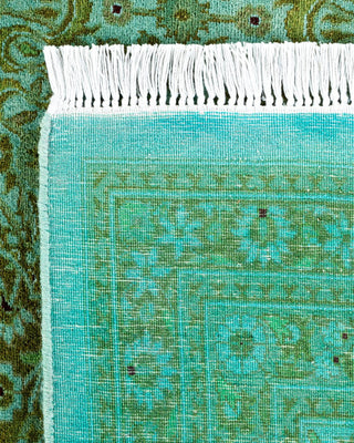 Contemporary Fine Vibrance Light Blue Wool Area Rug 6' 1" x 9' 7" - Solo Rugs