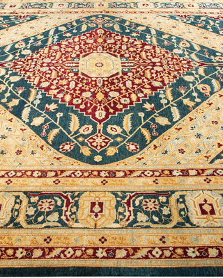 Contemporary Eclectic Green Wool Area Rug 9' 1" x 12' 3" - Solo Rugs