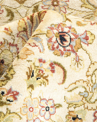Traditional Mogul Ivory Wool Area Rug 4' 3" x 6' 5" - Solo Rugs